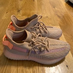 YEEZY Boost V2 Clay Size 6